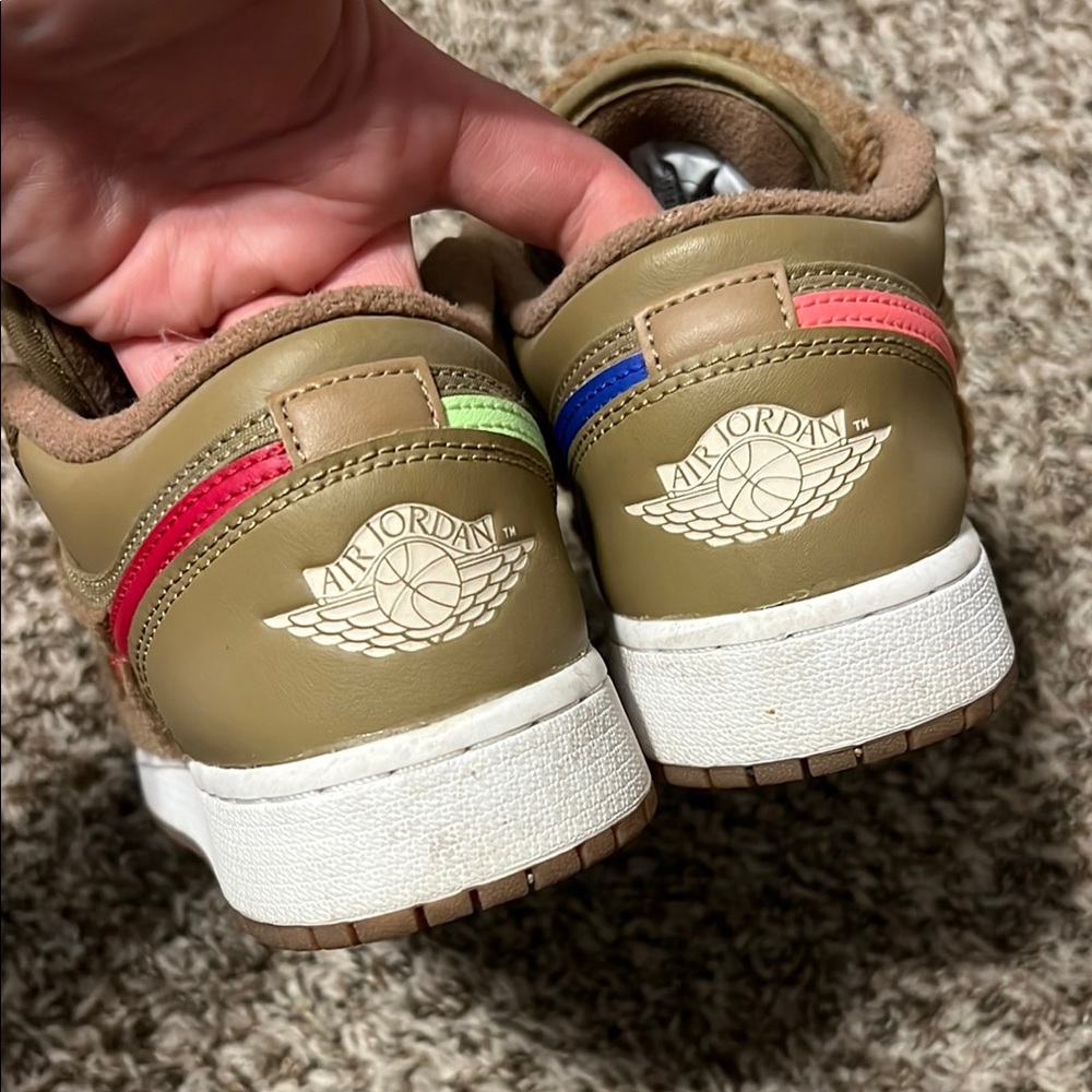 Nike Kids Sneakers in Brown with Neon Accents - Picture 5 of 6